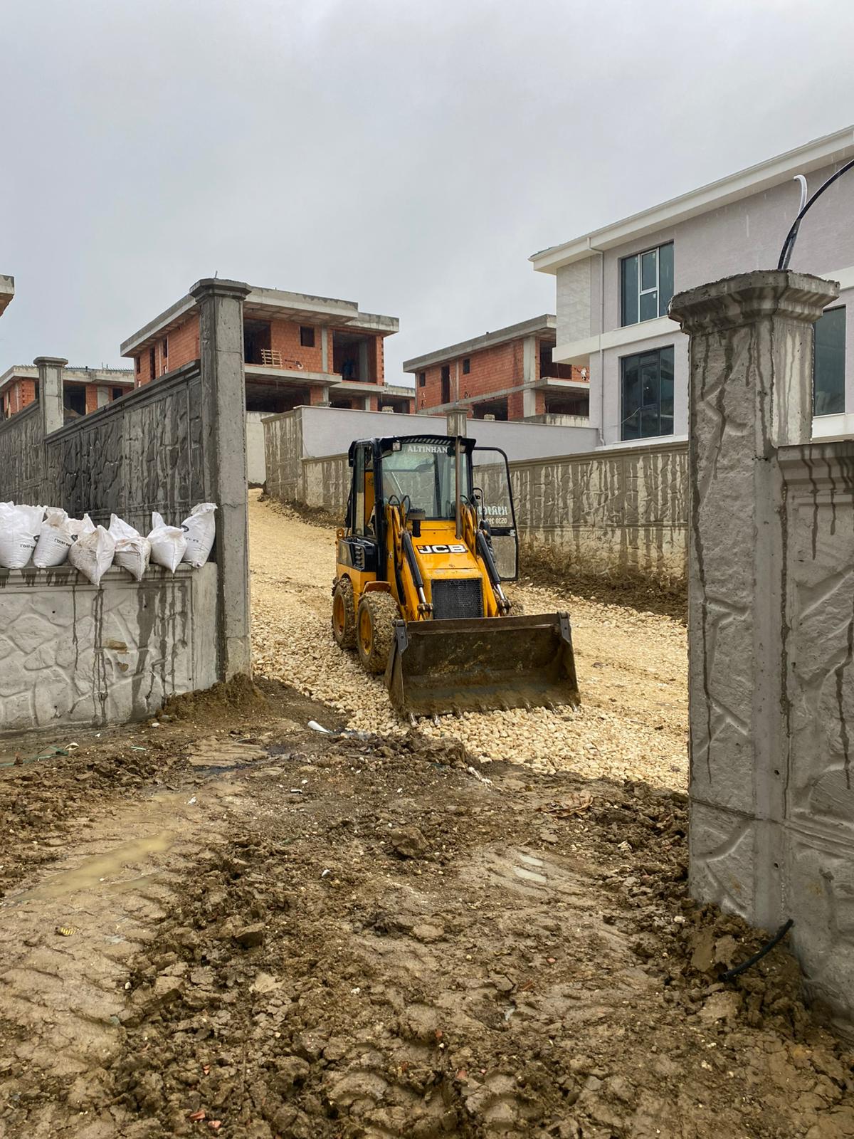 İstanbul İş Makinası ile Temel Kazısı
