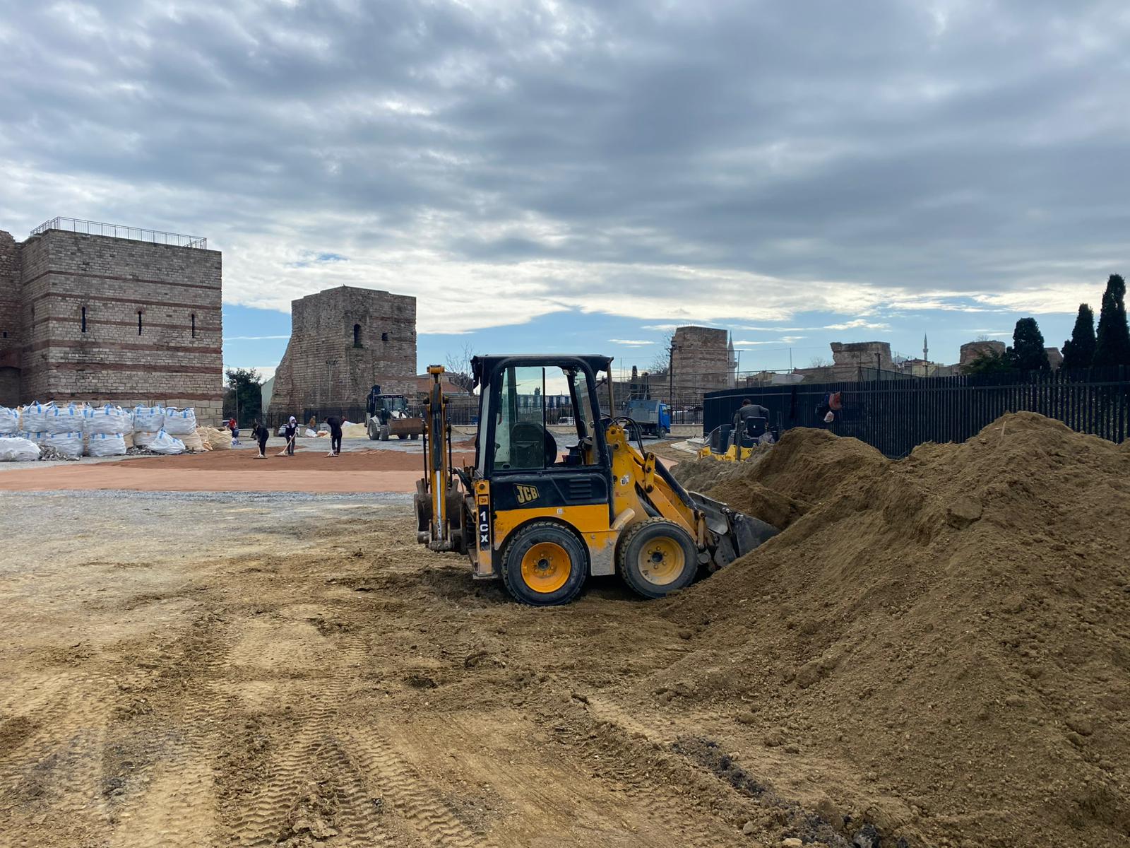 İstanbul Hafriyat ve İş Makinası Kiralama Projesi
